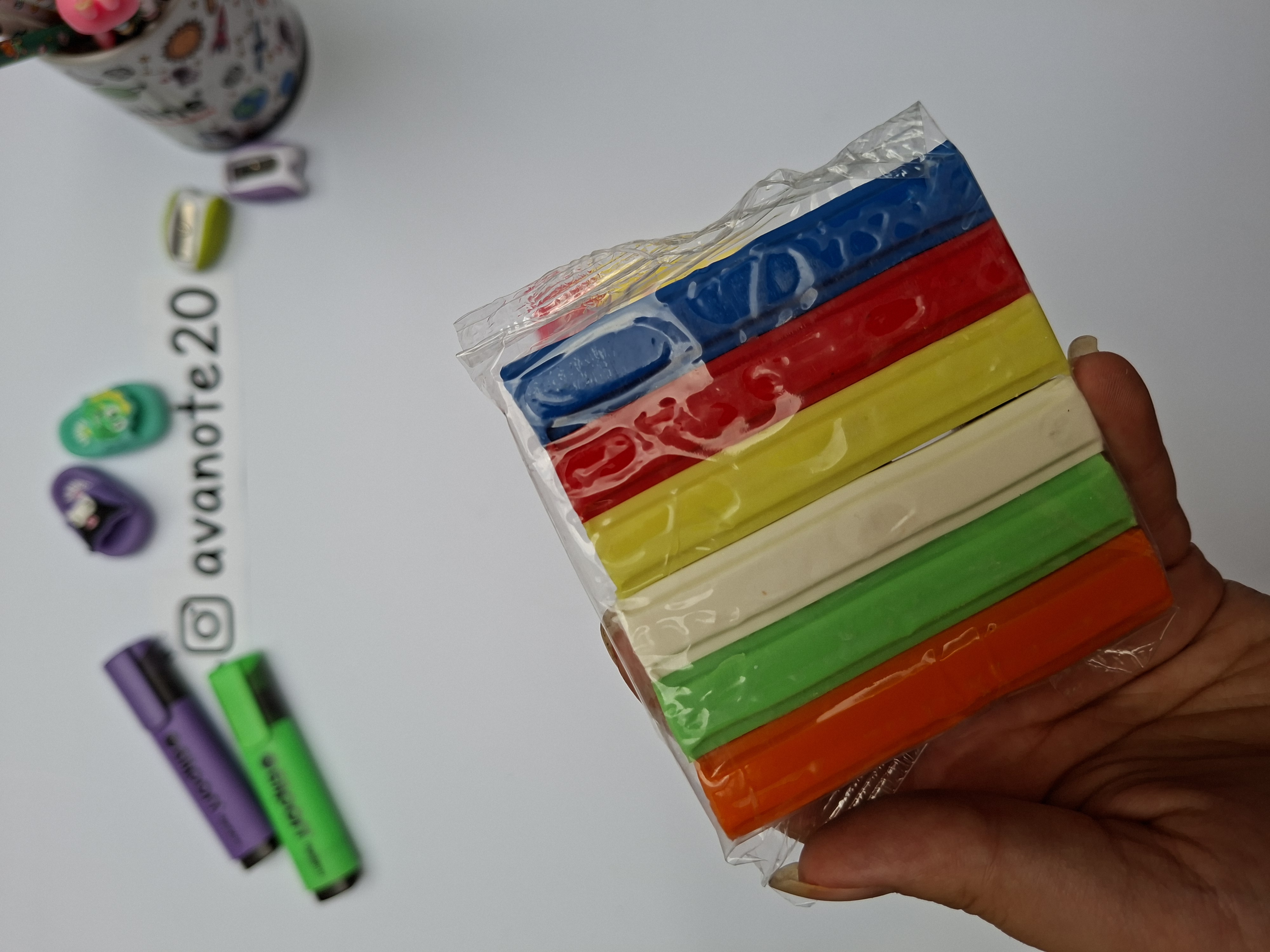 خمیر بازی ۶ رنگ  و ۱۰ رنگ مقوایی آریا